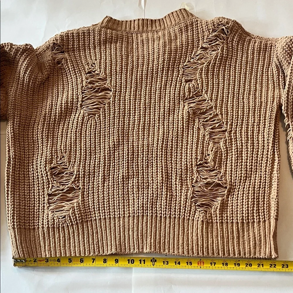 POL Tan Distressed Crew Neck Sweater woman’s oversized small beige chunky top - Picture 10 of 10